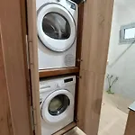 Aeraki Luxury بيت للعطل *